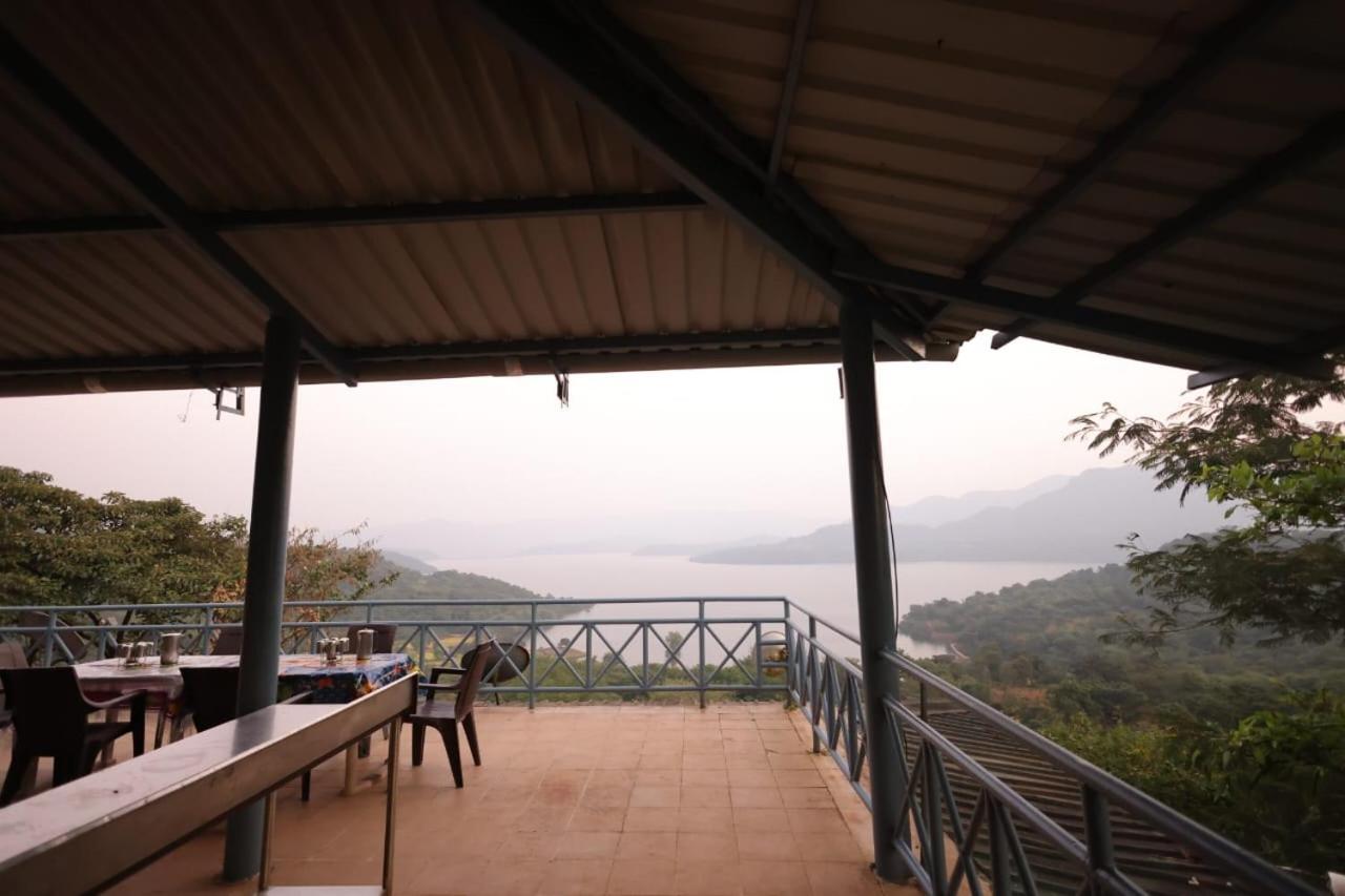 Nisarg Farm Mulshi Bed & Breakfast Екстериор снимка